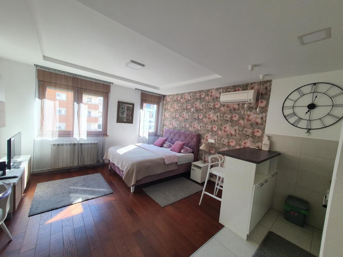 Apartman Perla A Blok Apartment Belgrad Exterior foto